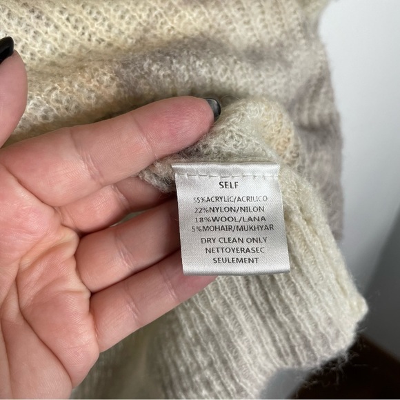 Adora wool Blend sweater size‎ medium - Picture 3 of 5